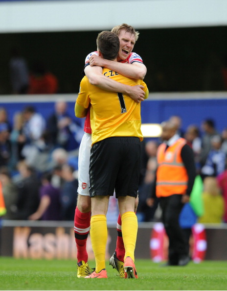 Per Mertesacker And Wojciech Szczesny Of Arsenal Celebrate… News Photo - Getty Images - 168029827
