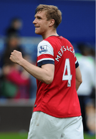 Per Mertesacker Of Arsenal Celebrates After The Barclays… News Photo - Getty Images - 168029943